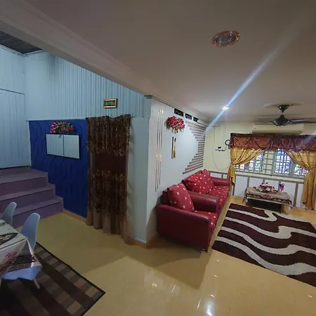 Iltizam Homestay Kuala Berang Exterior photo