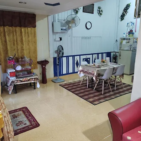 Iltizam Homestay Kuala Berang Exterior photo